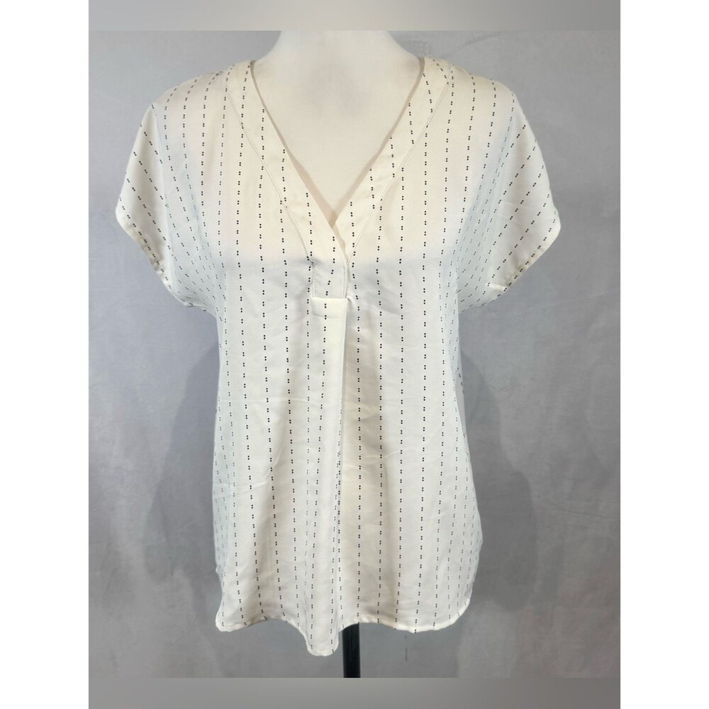 Ann Taylor black and white pleated top size XS